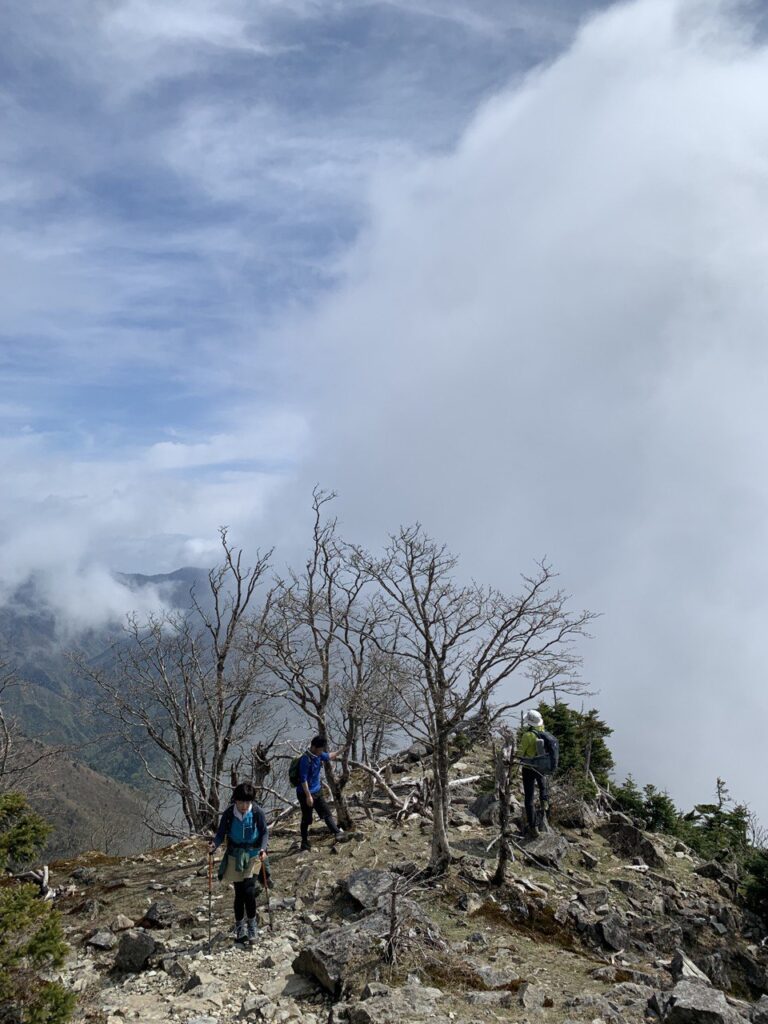 【登山日記】関西最高峰の八経ヶ岳1915mに登ってきました。