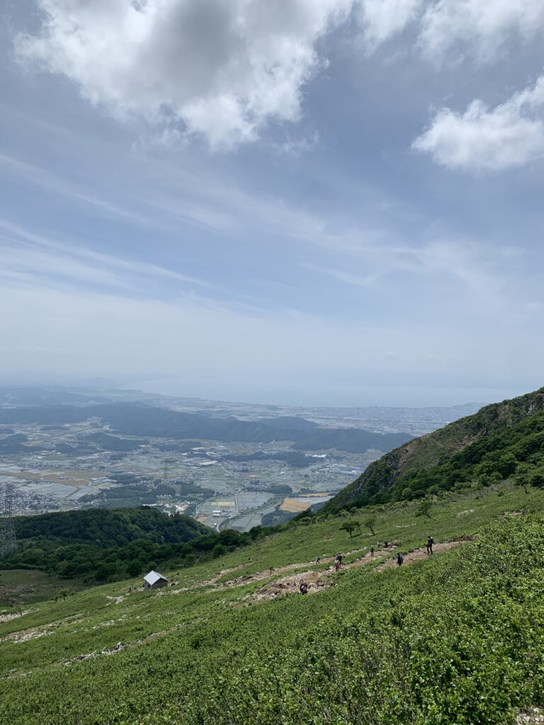 【登山日記】日本百名山・伊吹山 眺め最高の山でした。