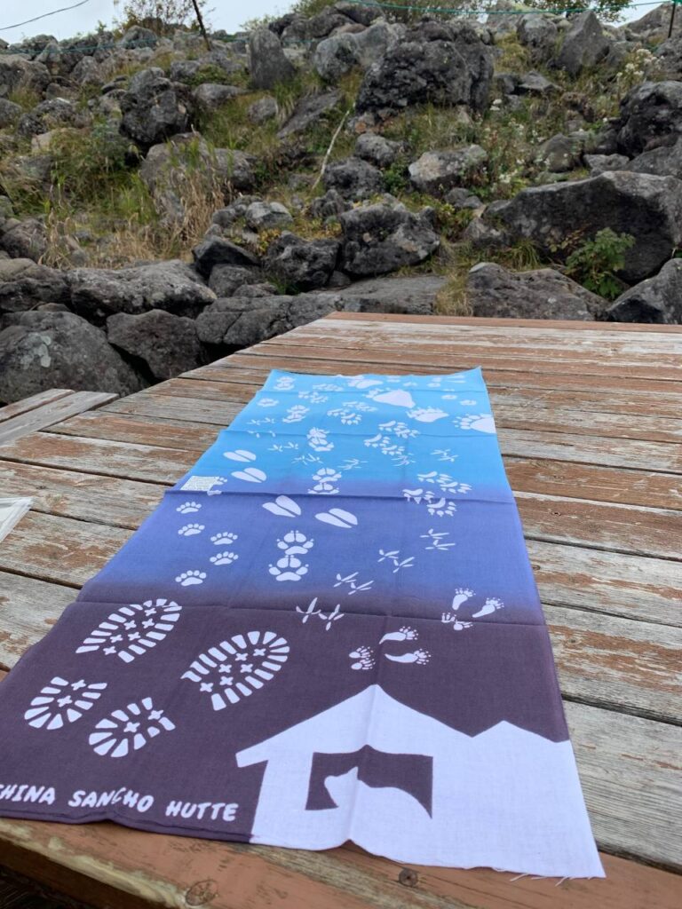 【登山日記】日本百名山の「蓼科山」は自然いっぱいで岩岩な山でした。