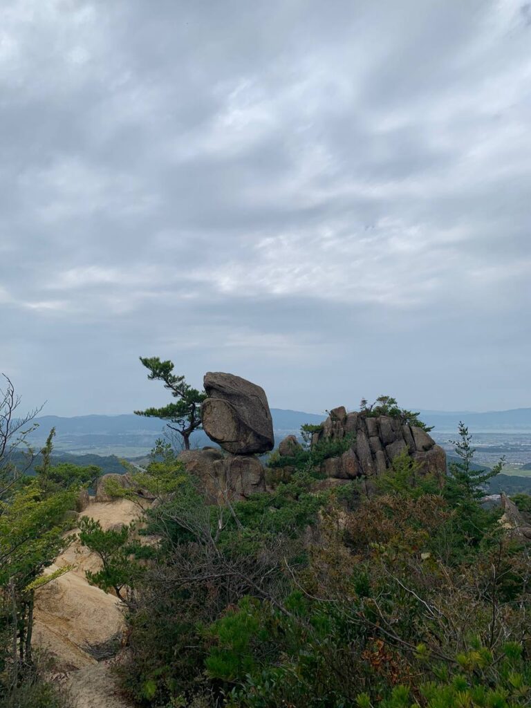 【登山活動】金勝アルプスは最高に楽しい岩岩アスレチック!!