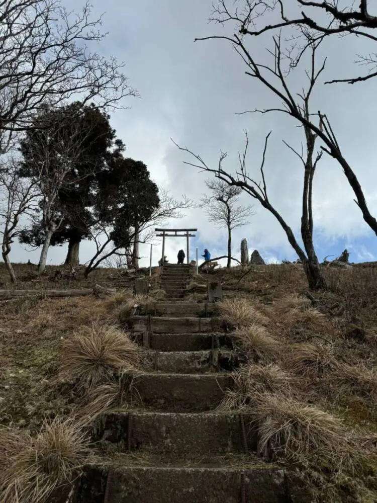 【登山活動】綿向山から竜王山へ縦走、鈴鹿山脈を見ながら縦走