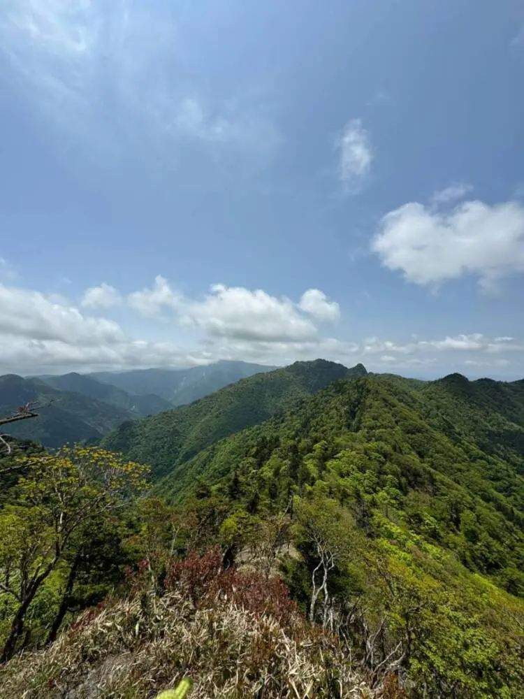 【登山活動】大峰山「山上ヶ岳」は壮大な光景が広がっていました。