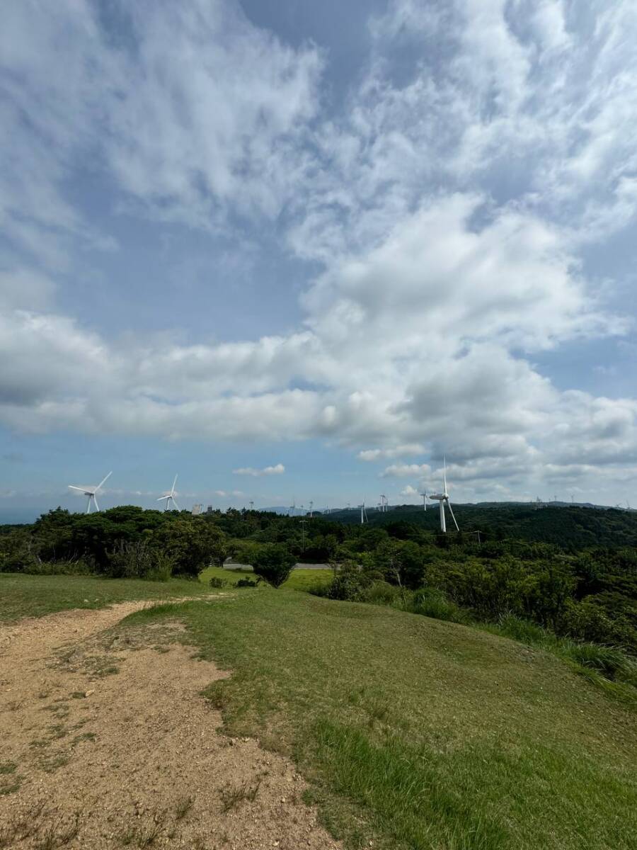 【登山日記】間近で大迫力の風車を見ながらハイキング「青山高原」