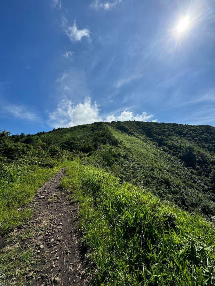 日本二百名山「蒜山」蒜山高原にそびえる3つの山「蒜山三座」