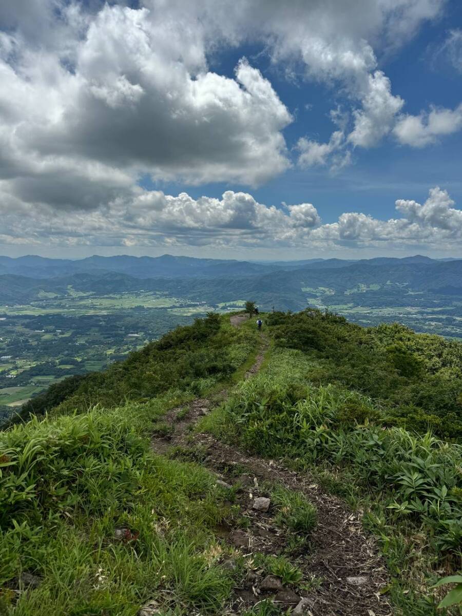 日本二百名山「蒜山」蒜山高原にそびえる3つの山「蒜山三座」