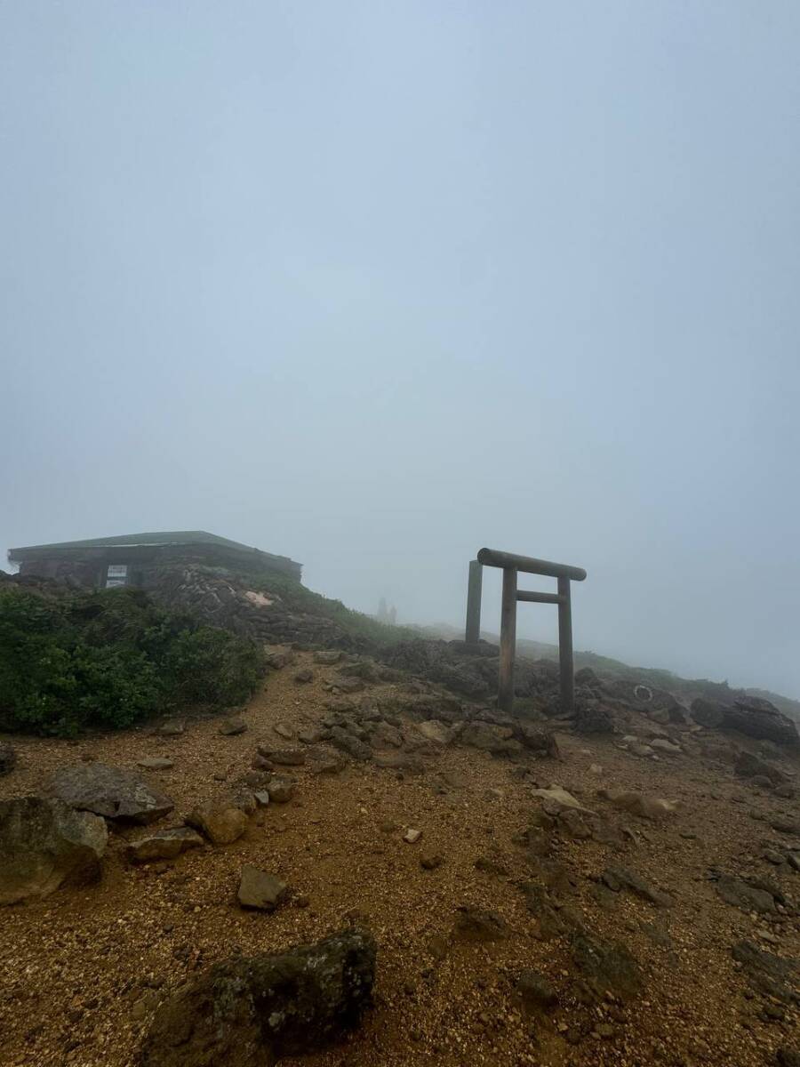 【登山活動】日本百名山「蔵王山」雄大過ぎる光景に驚く山