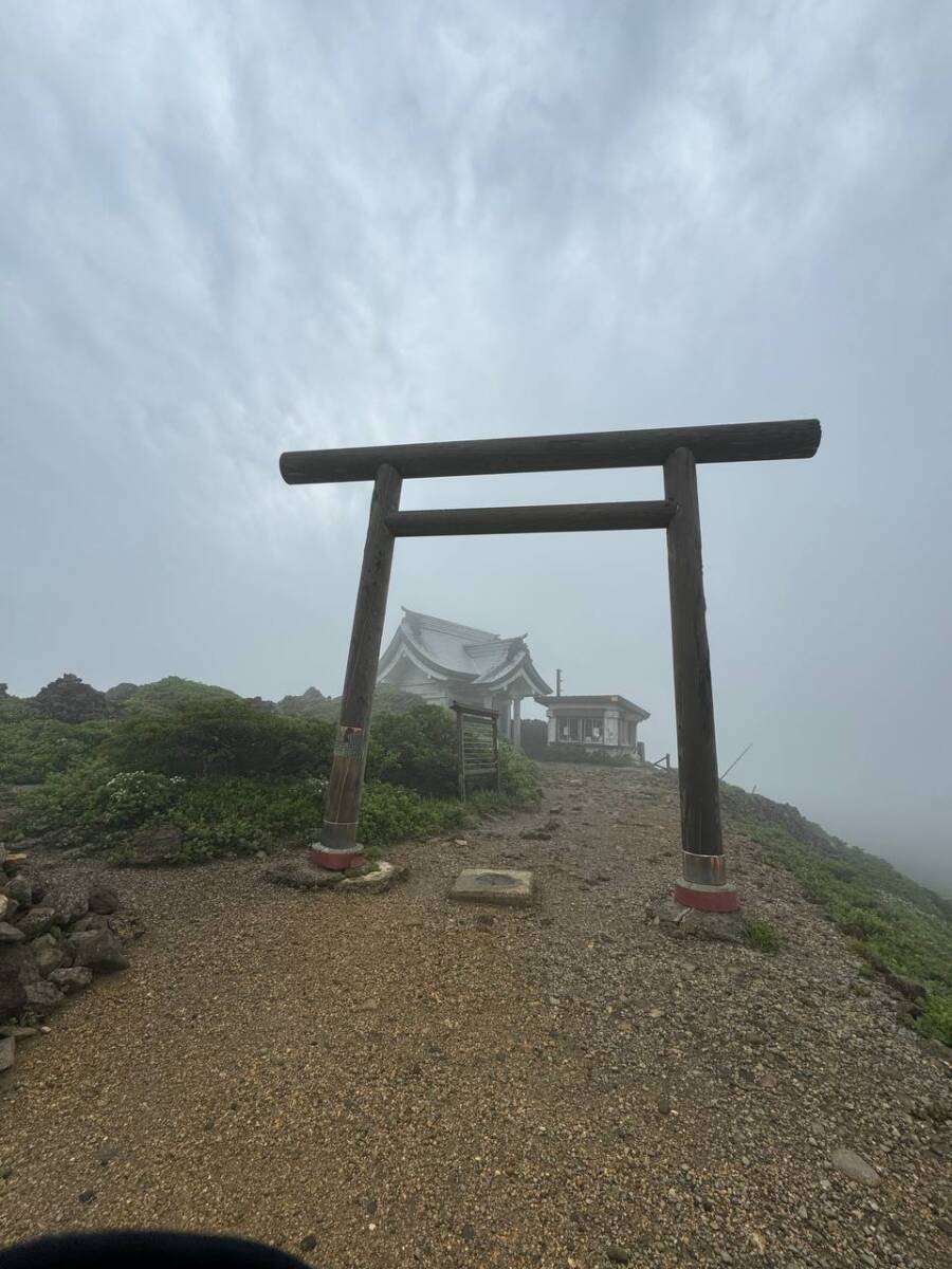 【登山活動】日本百名山「蔵王山」雄大過ぎる光景に驚く山