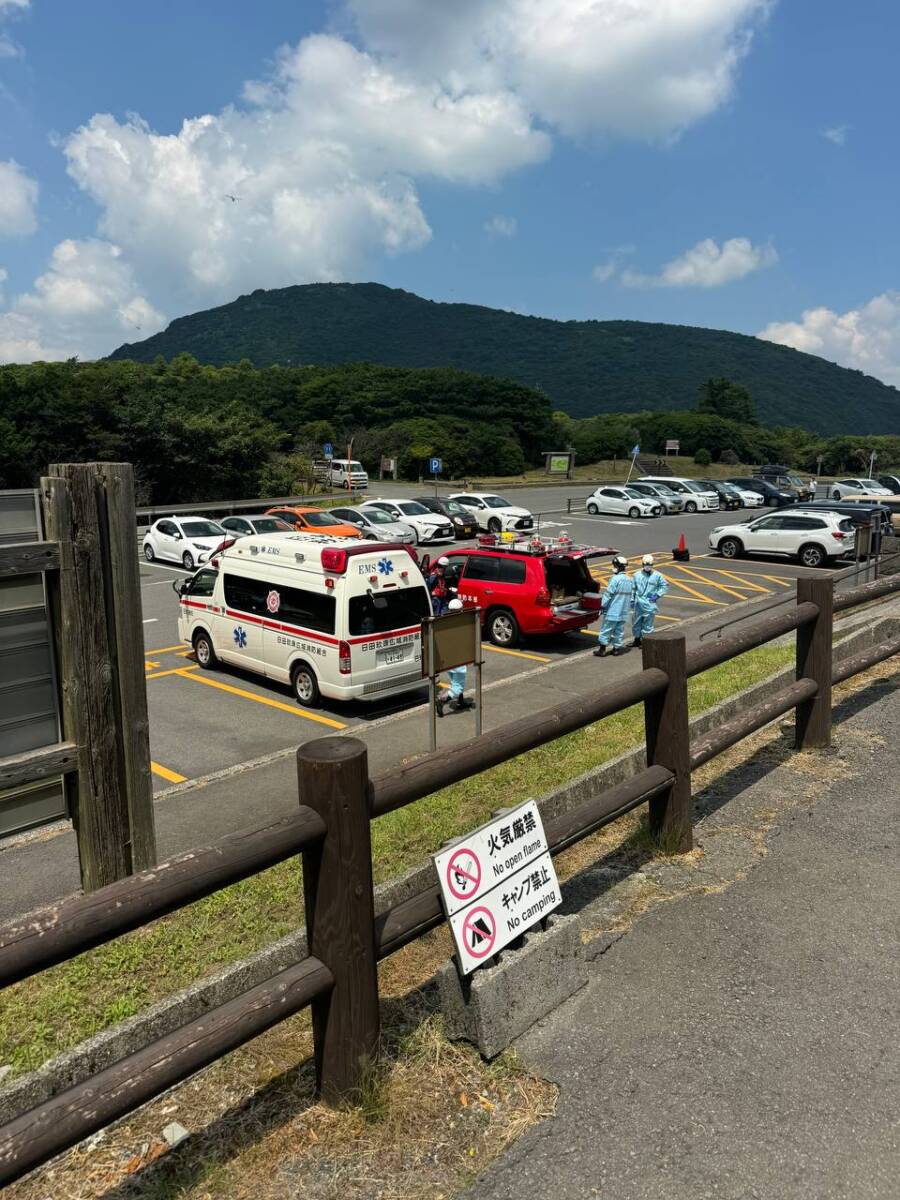 壮大な光景が広がるくじゅう連山の主峰「久住山」は火山と草原が広がる景色