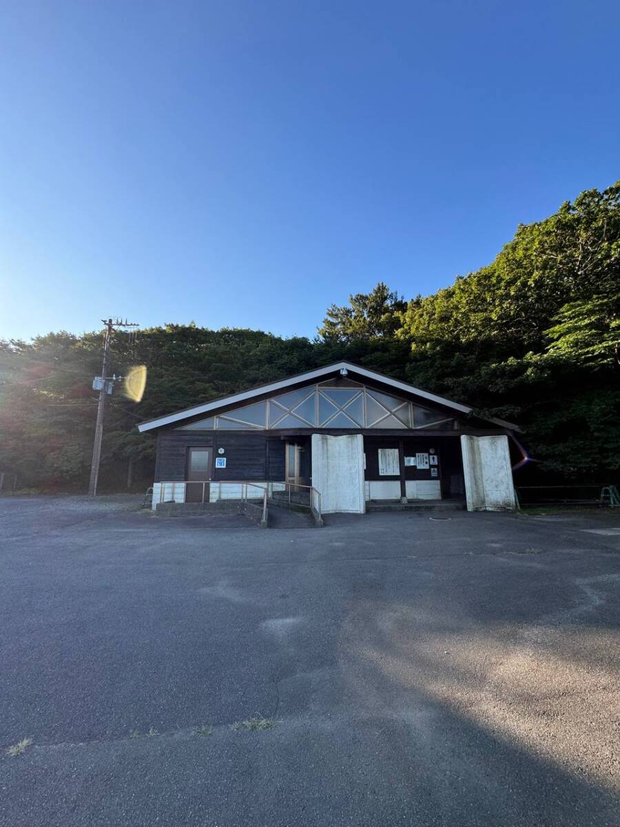 壮大な光景が広がるくじゅう連山の主峰「久住山」は火山と草原が広がる景色