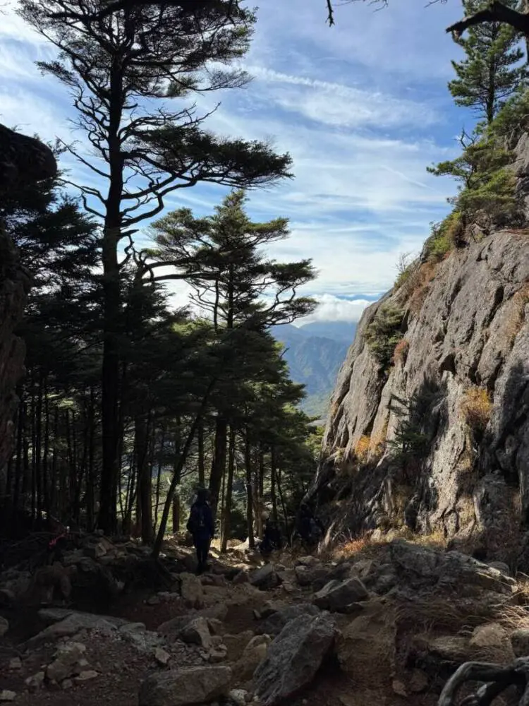 花崗岩の岩峰が特異な景観を見せる日本百名山「瑞牆山」に登りました