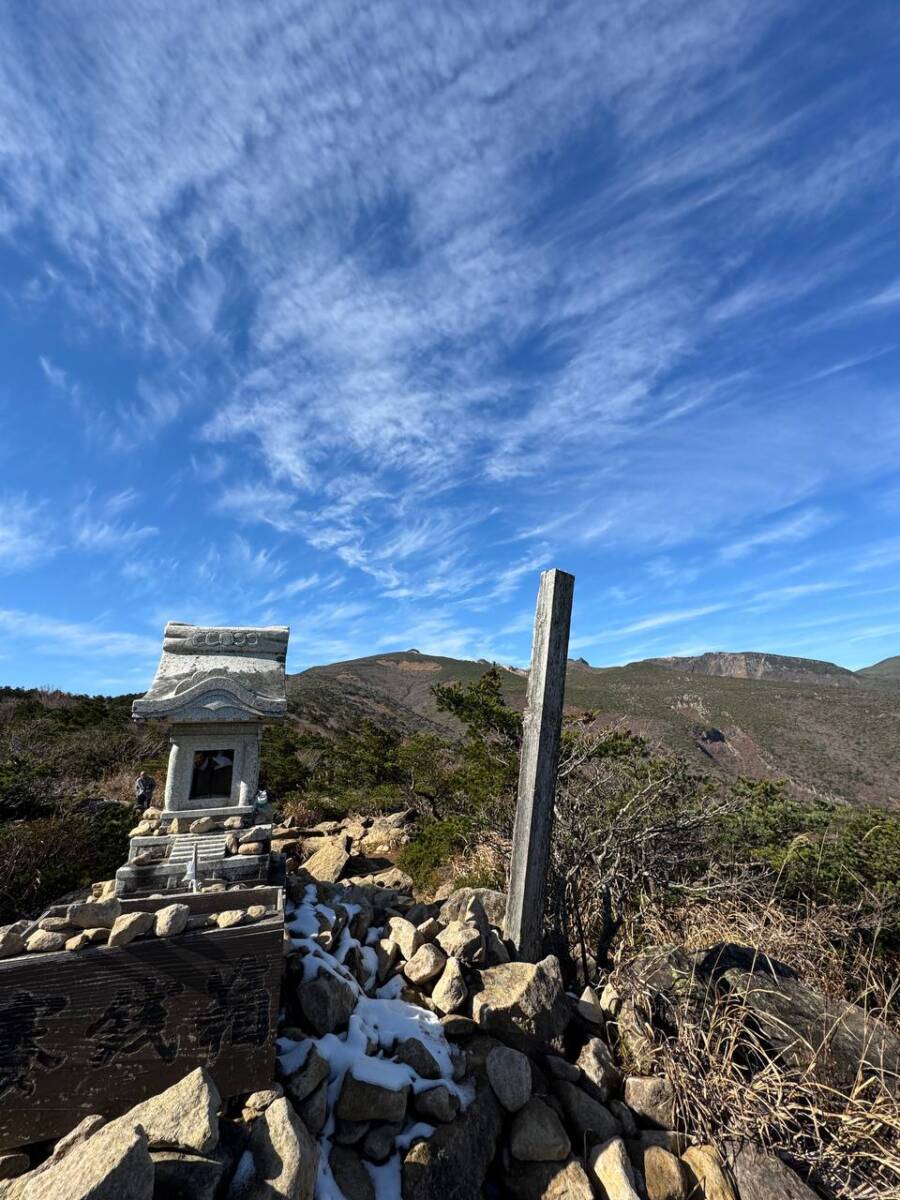 青く美しく広がる「ほんとの空」が見れる日本百名山『安達太良山』