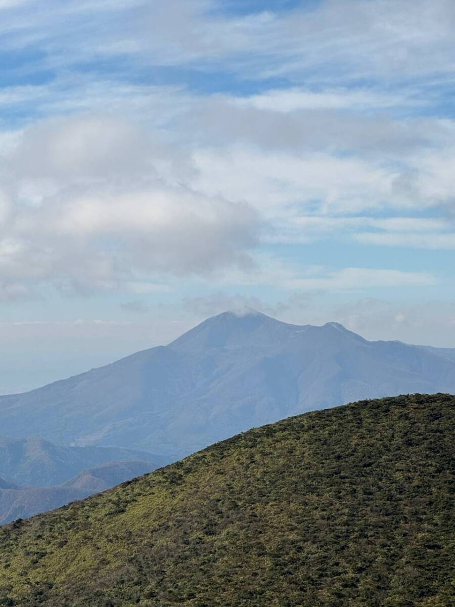 青く美しく広がる「ほんとの空」が見れる日本百名山『安達太良山』