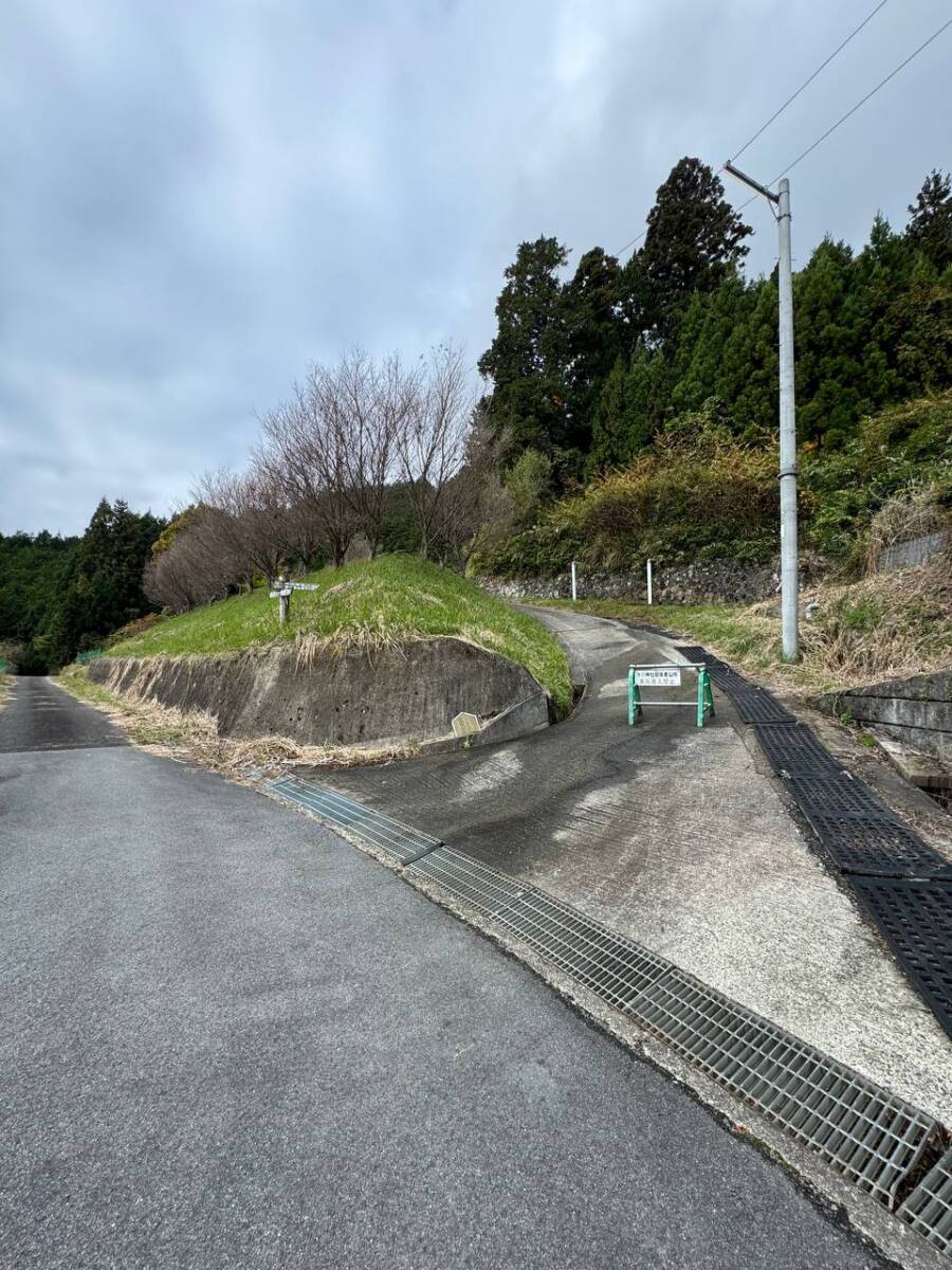 奈良県宇陀市の大和富士とも呼ばれる山容美しい山『額井岳』