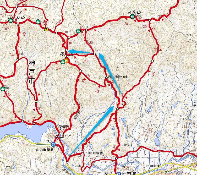 山頂からは須磨アルプスや淡路島が見える丹上山地の主峰「帝釈山」