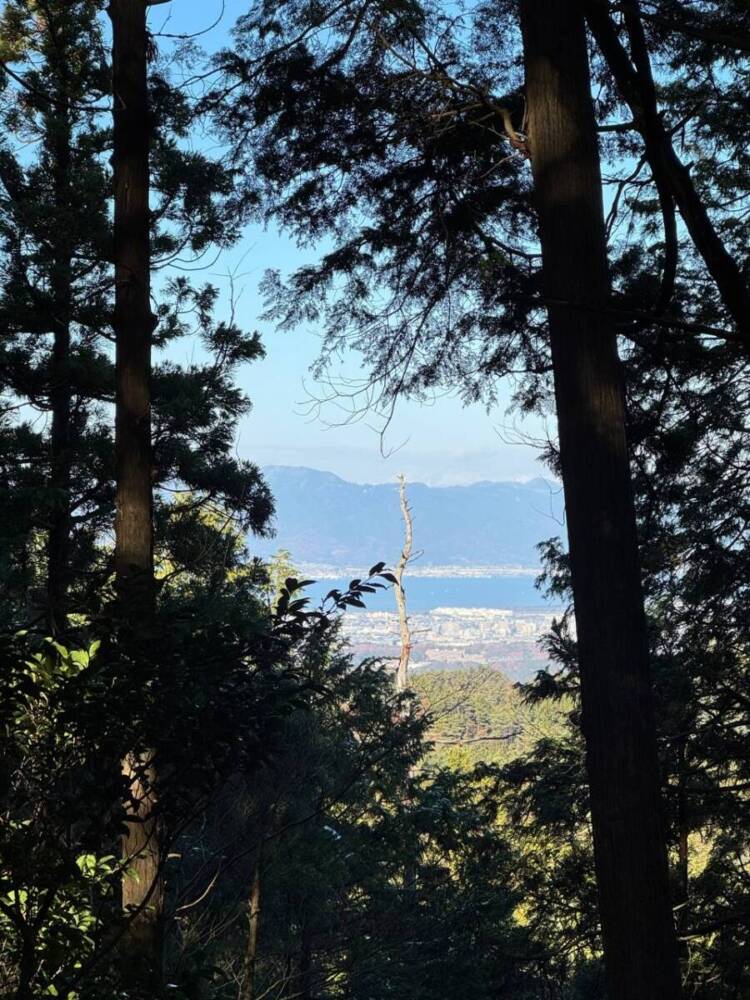 琵琶湖の南側、湖南アルプスの不動寺の霊峰「太神山」に登ってきました