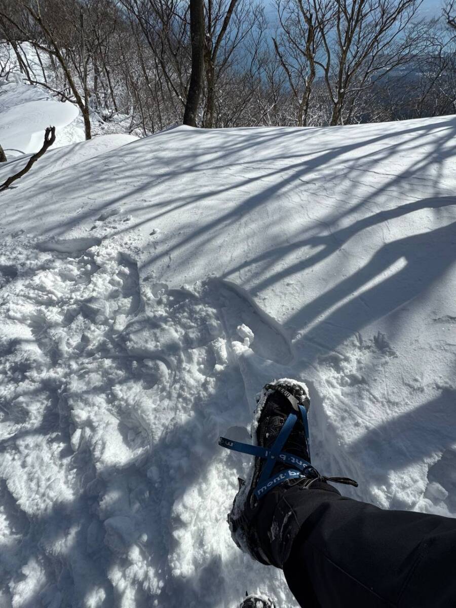 琵琶湖を眺めながら絶景スノーハイクができる『蓬莱山』