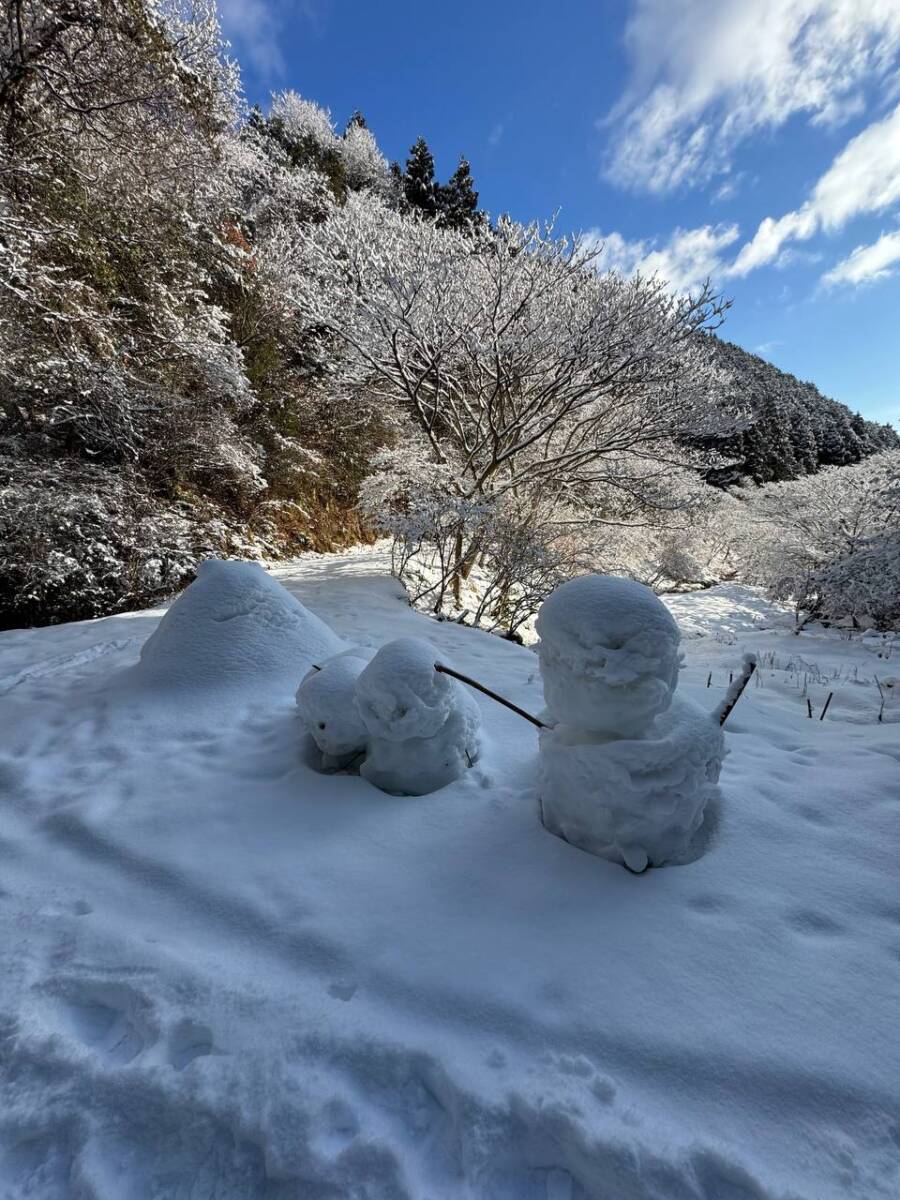 琵琶湖を眺めながら絶景スノーハイクができる『蓬莱山』