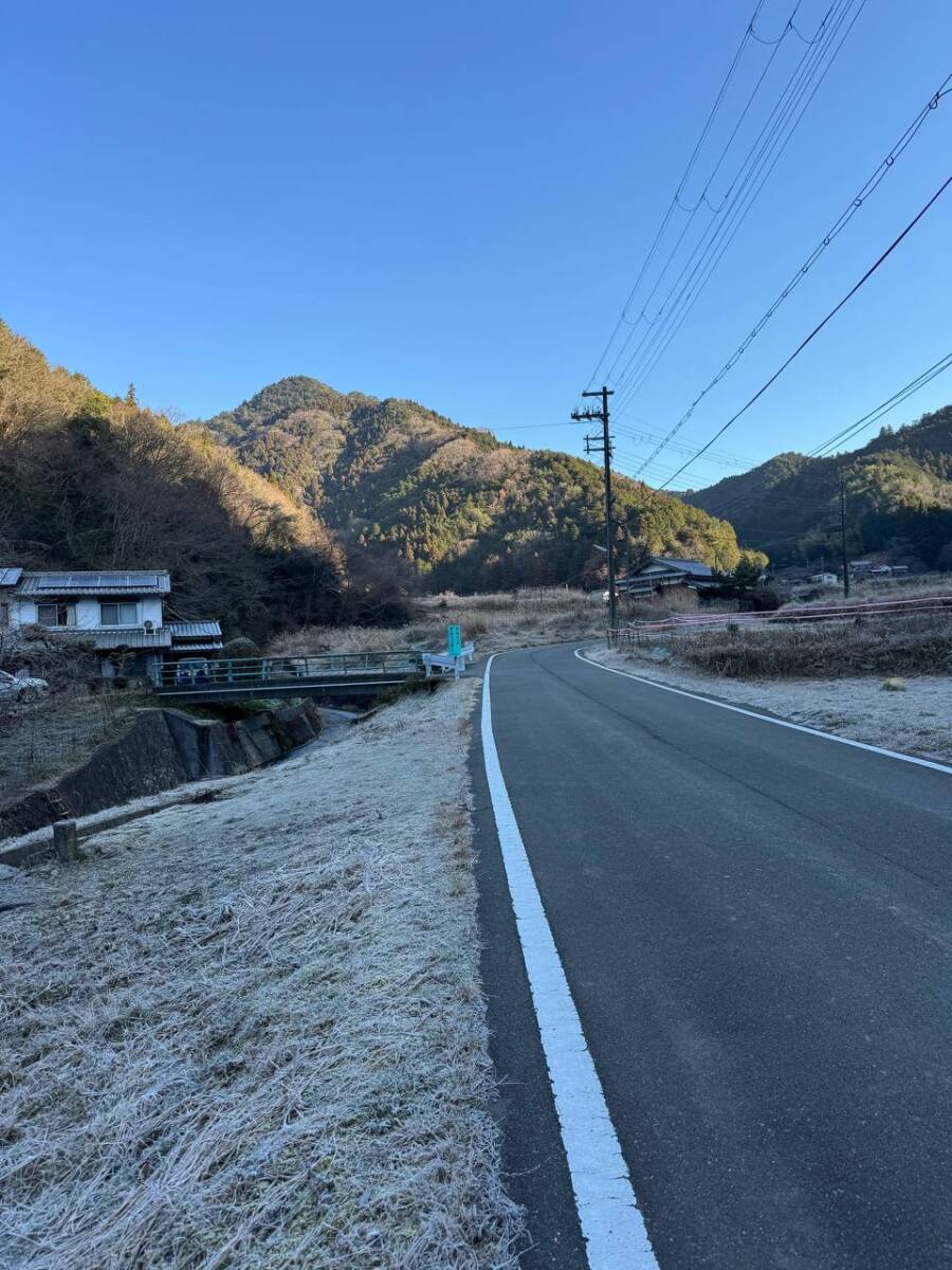 山頂からの眺めは絶景な丹波富士とも呼ばれる『白髪岳』