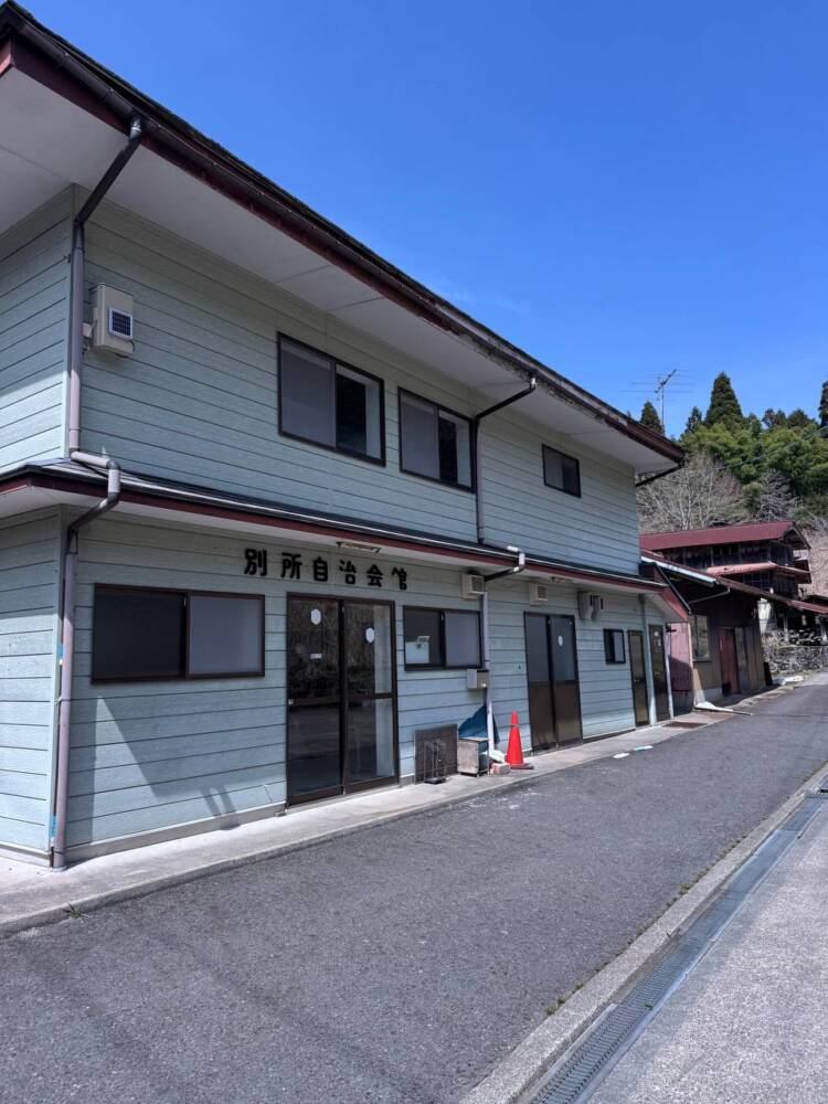 京都の奥地、たくさんの山小屋がありハイキングが楽しめる「雲取山」