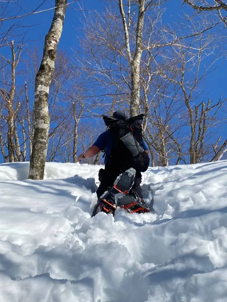 mont bell - モンベル ライトアルパイン スノーポン アイゼン スノーシュー ワカン 登山 雪山登山必見！モンベルのスノーシューとワカン、どちらを選べば
