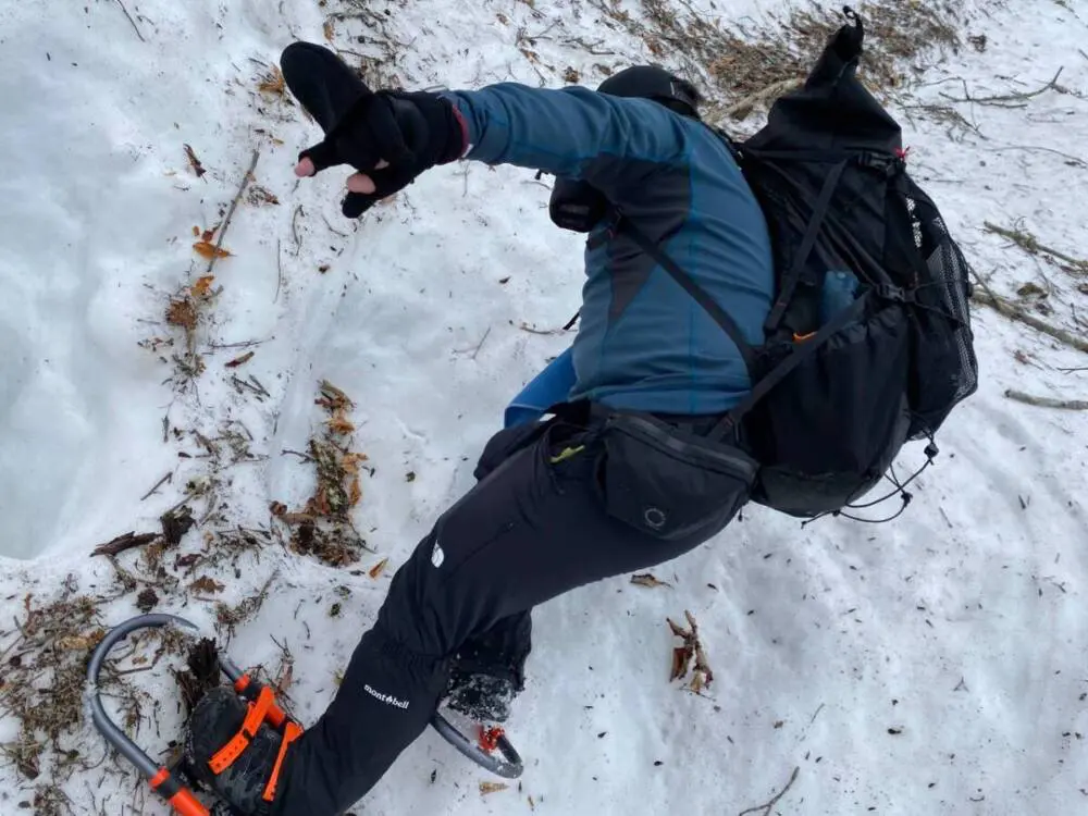 雪山登山必見！モンベルのスノーシューとワカン、どちらを選べば