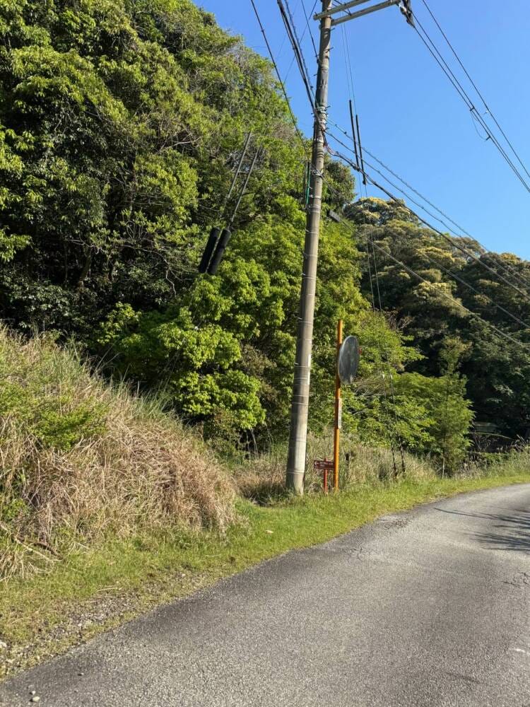 火山活動で面白い岩がたくさん見れるアドベンチャーコース 『嶽ノ森山』