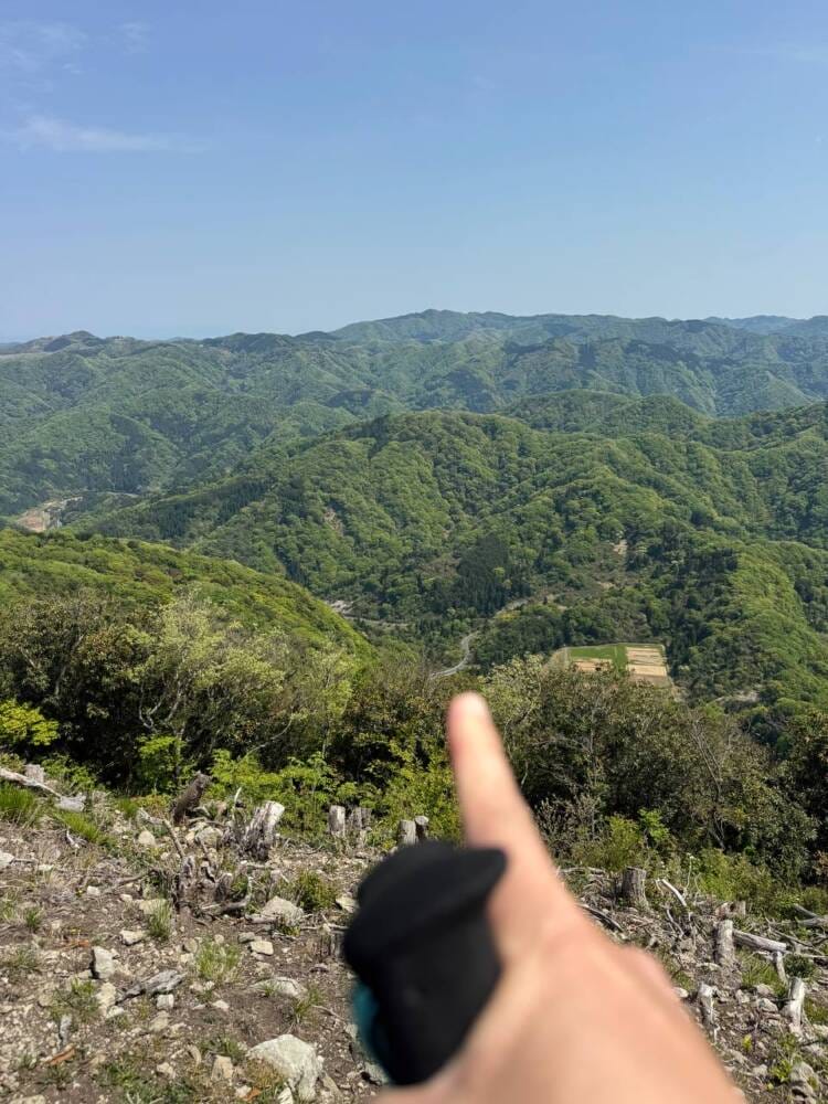 かつては活火山で山頂からの景色は青い日本海の絶景『依遅ヶ尾山』