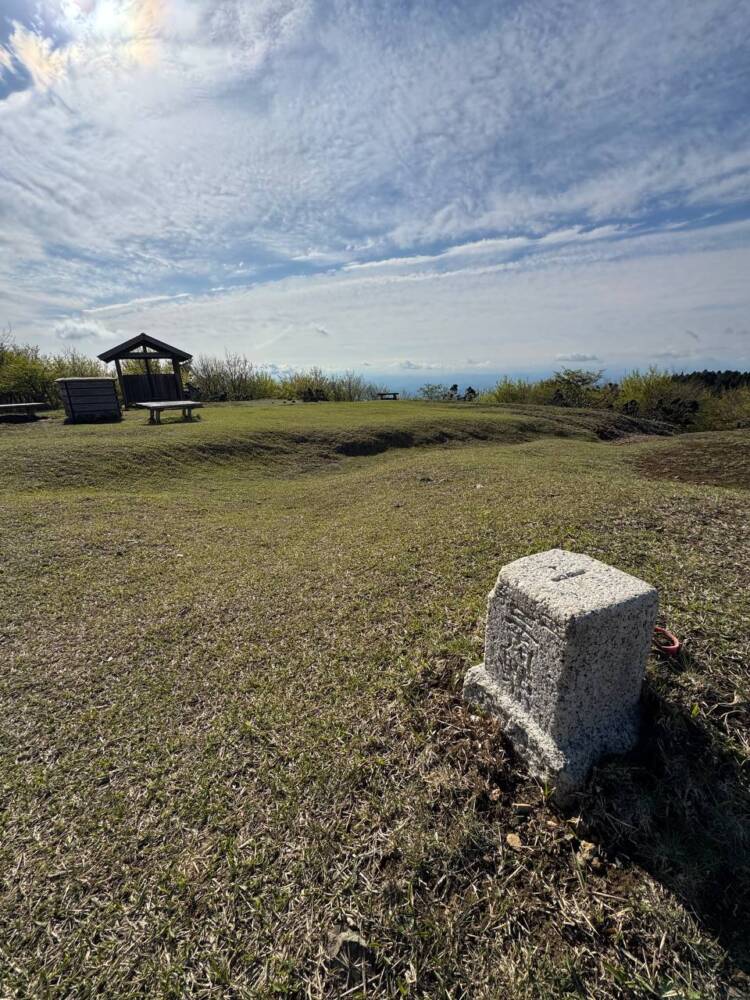 鬼伝説・雲海の名所で知られる大江山連峰の主峰『千丈ヶ嶽』