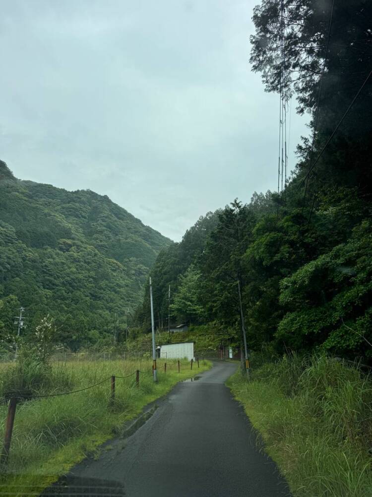 数々の集落跡地が残る景色が見れる新日本百名山『烏帽子山』