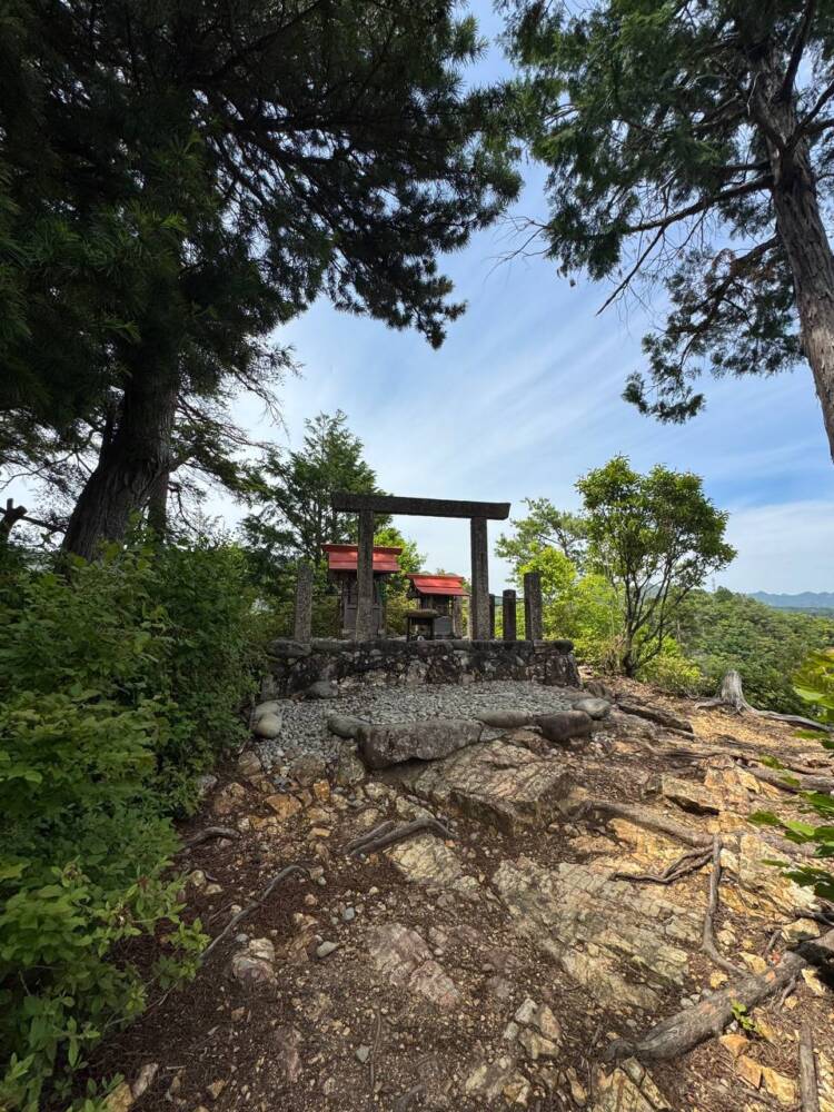 岐阜県のグランドキャニオンが絶景すぎた『遠見山』
