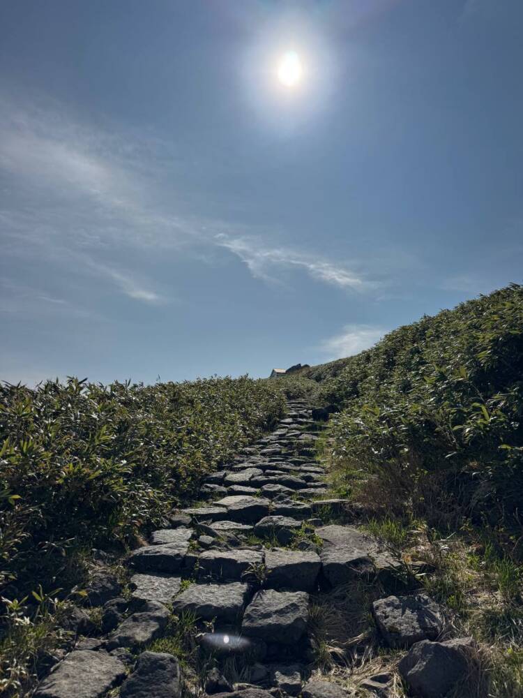 言葉では表せられないほど絶景が広がる東北の名峰『鳥海山』