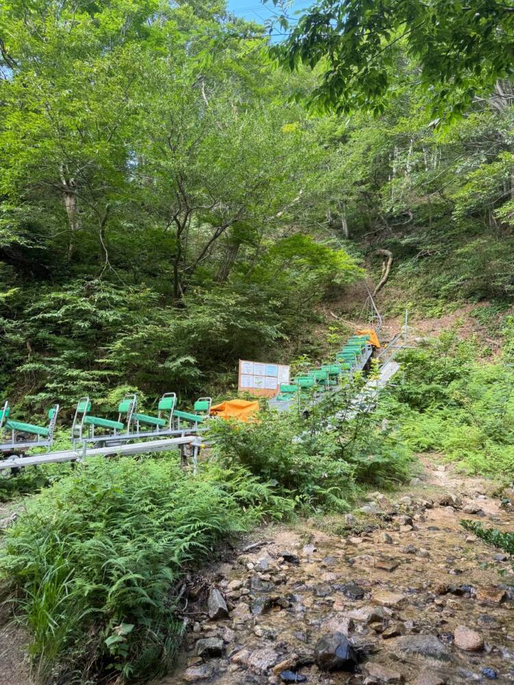 琵琶湖も日本海も楽しめる絶景広がる山頂『赤坂山』