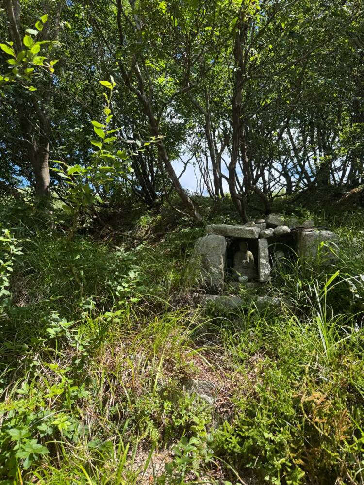 琵琶湖も日本海も楽しめる絶景広がる山頂『赤坂山』