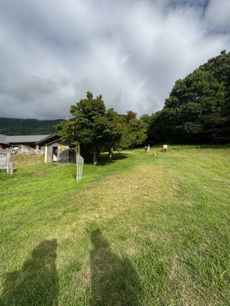 琵琶湖も日本海も楽しめる絶景広がる山頂『赤坂山』