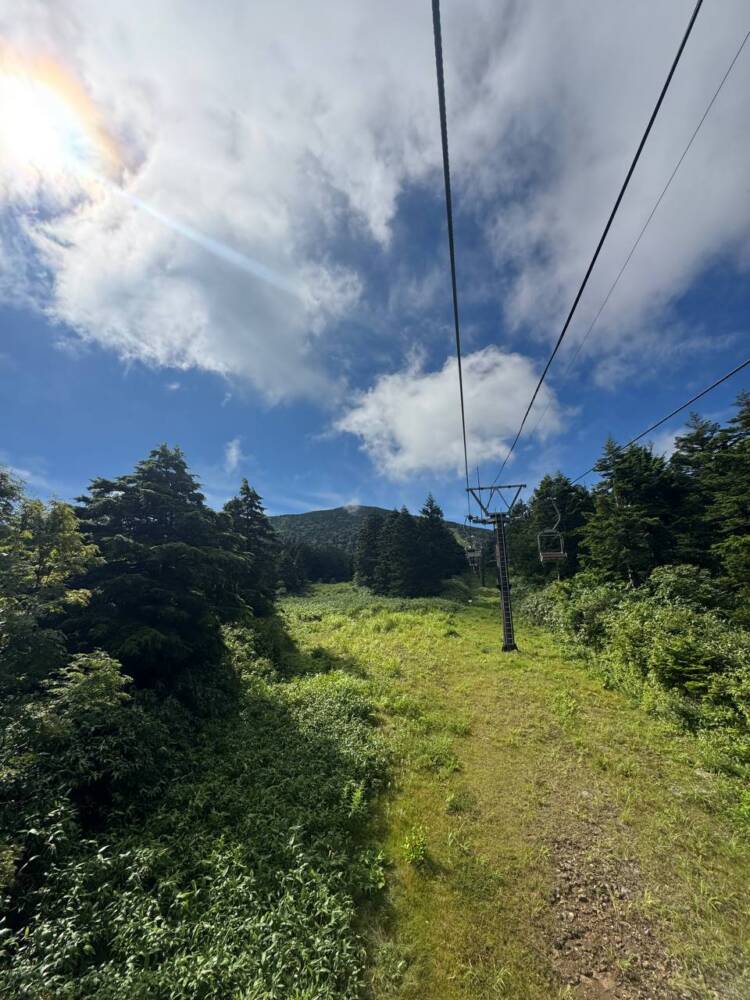 ロープウェイ、リフトを利用して吾妻山連峰の最高峰『西吾妻山』