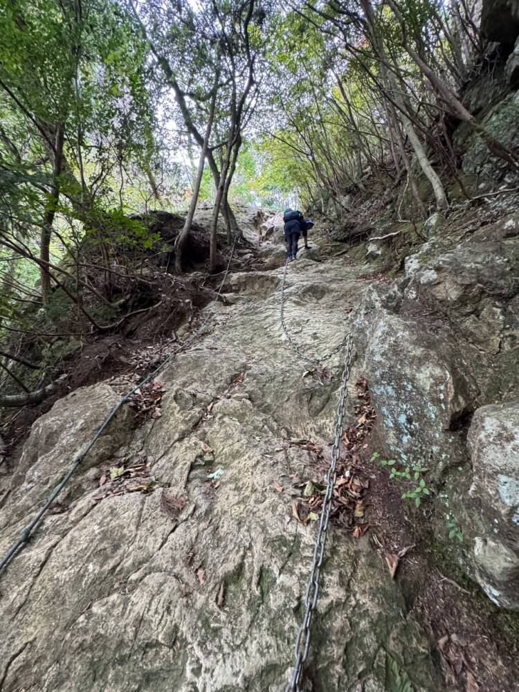 全身で岩登りを楽しめる日本三彦山の修験道の地『雪彦山』