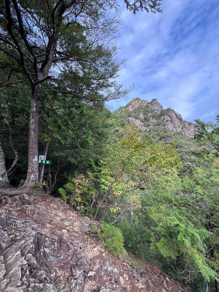 全身で岩登りを楽しめる日本三彦山の修験道の地『雪彦山』