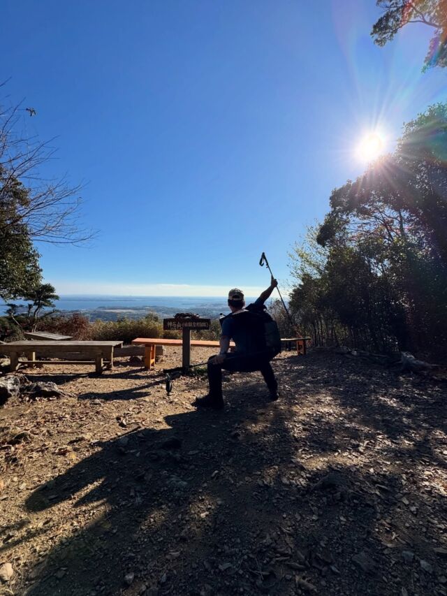 東海百名山を2座😃登ってきました！  湖西連峰の座談山、神石山へ登ってきました！歩きやすい登山道で山頂からは太平洋や浜名湖も広がってました🙌  #湖西連峰 #東海百名山 #登山 #山登り #神石山 #座談山