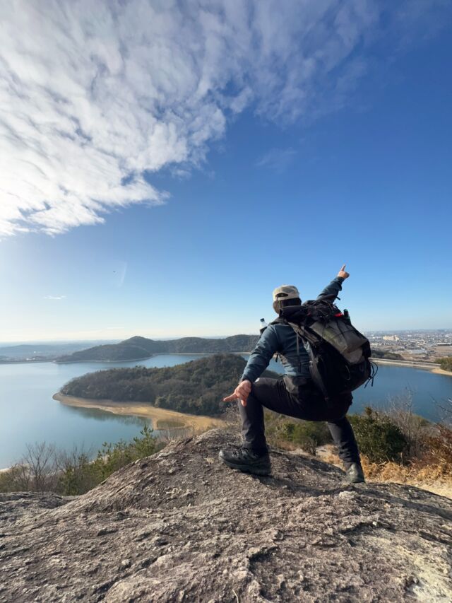 平荘湖アルプスへ😃巡ってきました！  昨日から姫路へ🚗今日は平荘湖の周りを12座巡る登山へ  アップダウンに疲れましたが何とか達成🙌🙌楽しい登山でした！  #平荘湖 #平荘湖アルプス #登山 #山登り #ご当地アルプス