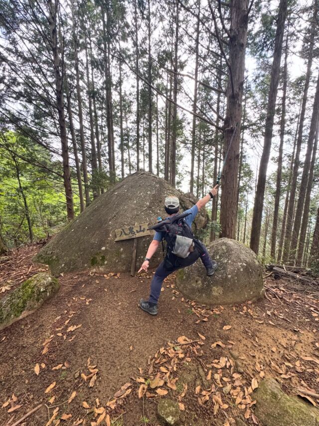 熊野古道伊勢路、八鬼山越え😃頑張りました💪  三重県尾鷲にある東海百名山の八鬼山へ。熊野古道伊勢路にもなる八鬼山越えをしてきました。  石畳やかつての歴史が残る風情ある登山でした。熊野古道、歴史が今なお残る思い出深い一日でした😃  #熊野古道 #伊勢路 #八鬼山 #東海百名山 #登山